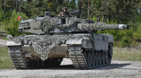 Баунов: «Возвращение при помощи танков к быстрой войне разрушает стратегию России»