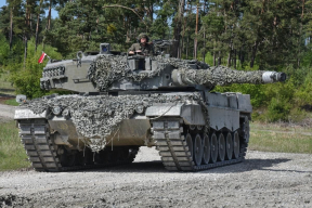 Баунов: «Возвращение при помощи танков к быстрой войне разрушает стратегию России»