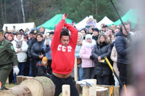 Грязная игра Дмитрия Баскова: что любимчик Лукашенко демонстрирует на хоккейной площадке