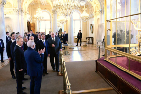 Карбалевіч: «Гасьцям зладзілі экскурсію па Эрмітажы. Гэта і ёсьць галоўны пункт праграмы?»