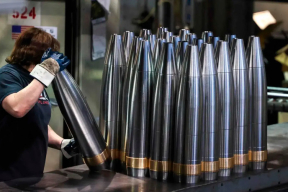 Лукашенко надеется к концу года получить производство «своих» боеприпасов