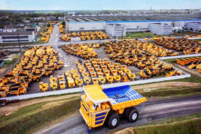 От конструкций из ПВХ, дверей и балконных рам — до деталей для прицелов для российских танков