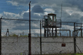 Конвейер репрессий. В ивацевичской колонии отключили отопление. Водителя автобуса посадили за лайки в соцсети