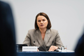 Ціханоўская: «Калі санкцыі здымуць, то хіба Лукашэнка адвернецца ад Расіі?»