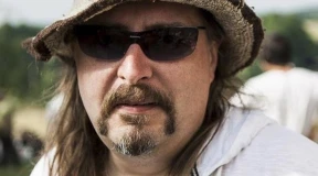 Лидера группы «Палац» Олега Хоменко осудили на три года колонии за «экстремизм»