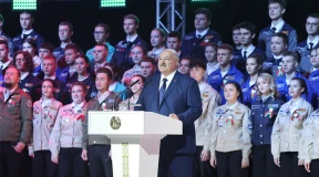 «Все понимают, что ты понимаешь». Патриотизм «для служебного пользования»