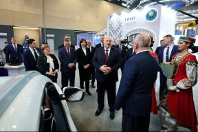 Лукашенко перешел на трехдневку